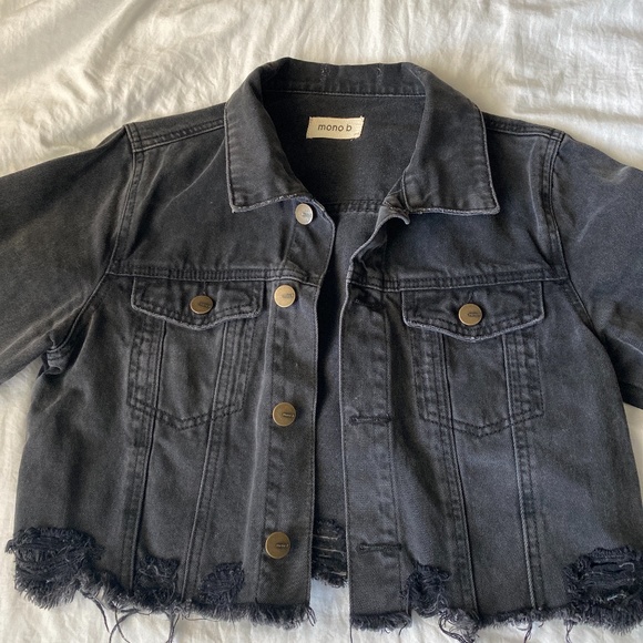 Black distressed cropped denim jacket - Picture 2 of 5